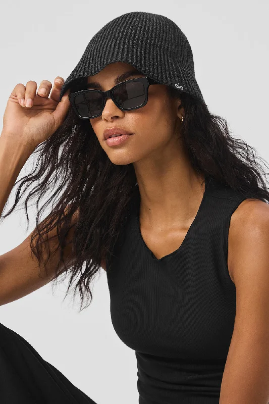 Bold and sophisticated looks for every woman   Denim Knit Cloche - Black/Anthracite