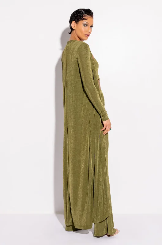 Elegant and comfortable women’s fashion wear   EASY TO WEAR MAXI LONG SLEEVE CARDIGAN
